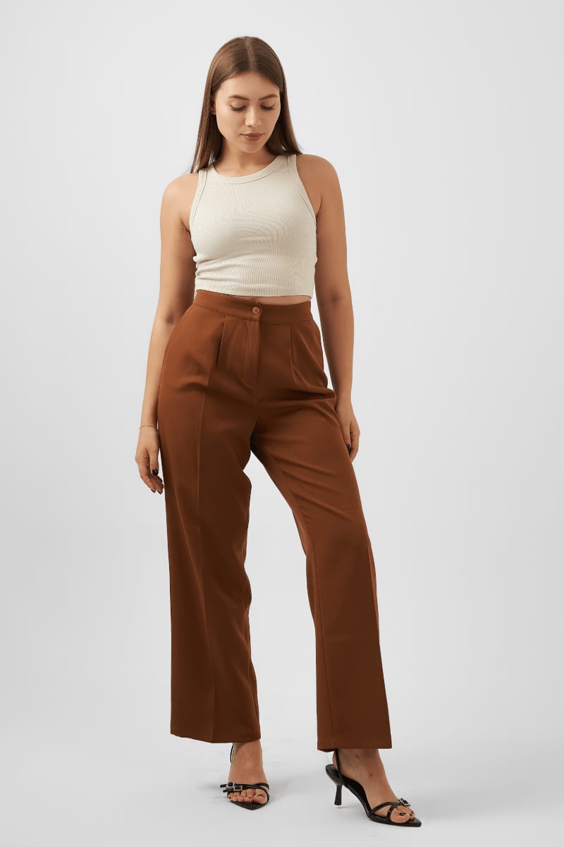 Straight Leg Trousers in Brown