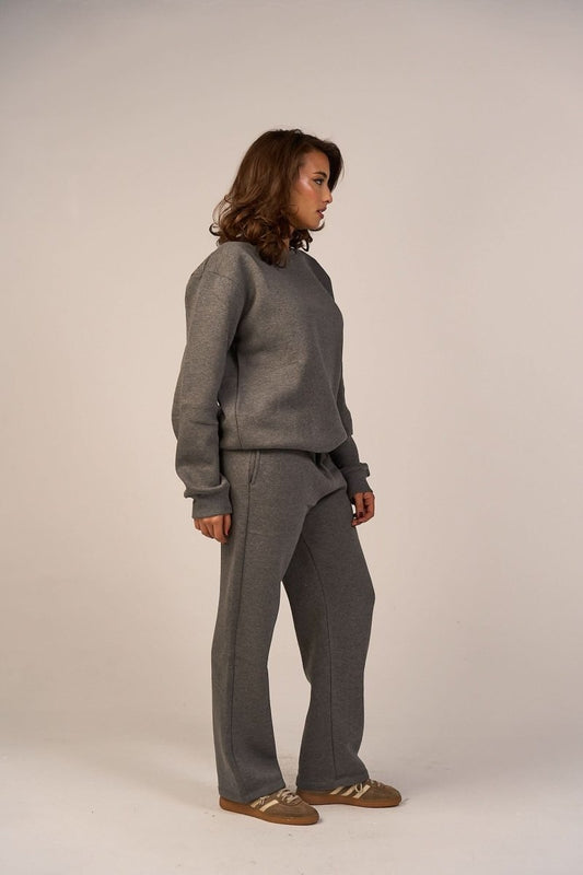 Crew Neck Pullover & Sweatpants - Set - Gray - Hushy Wear